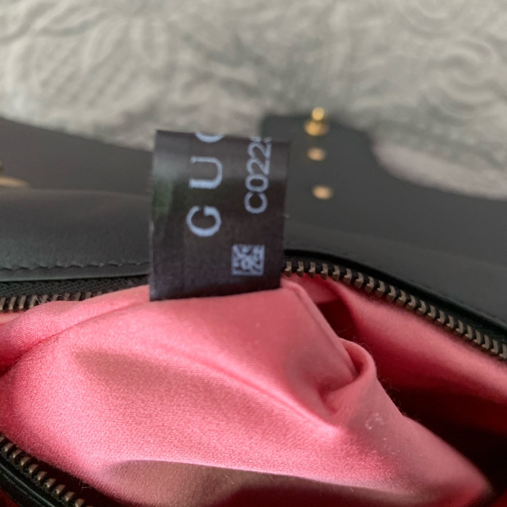 Gucci Handbag - Picture 6 of 13